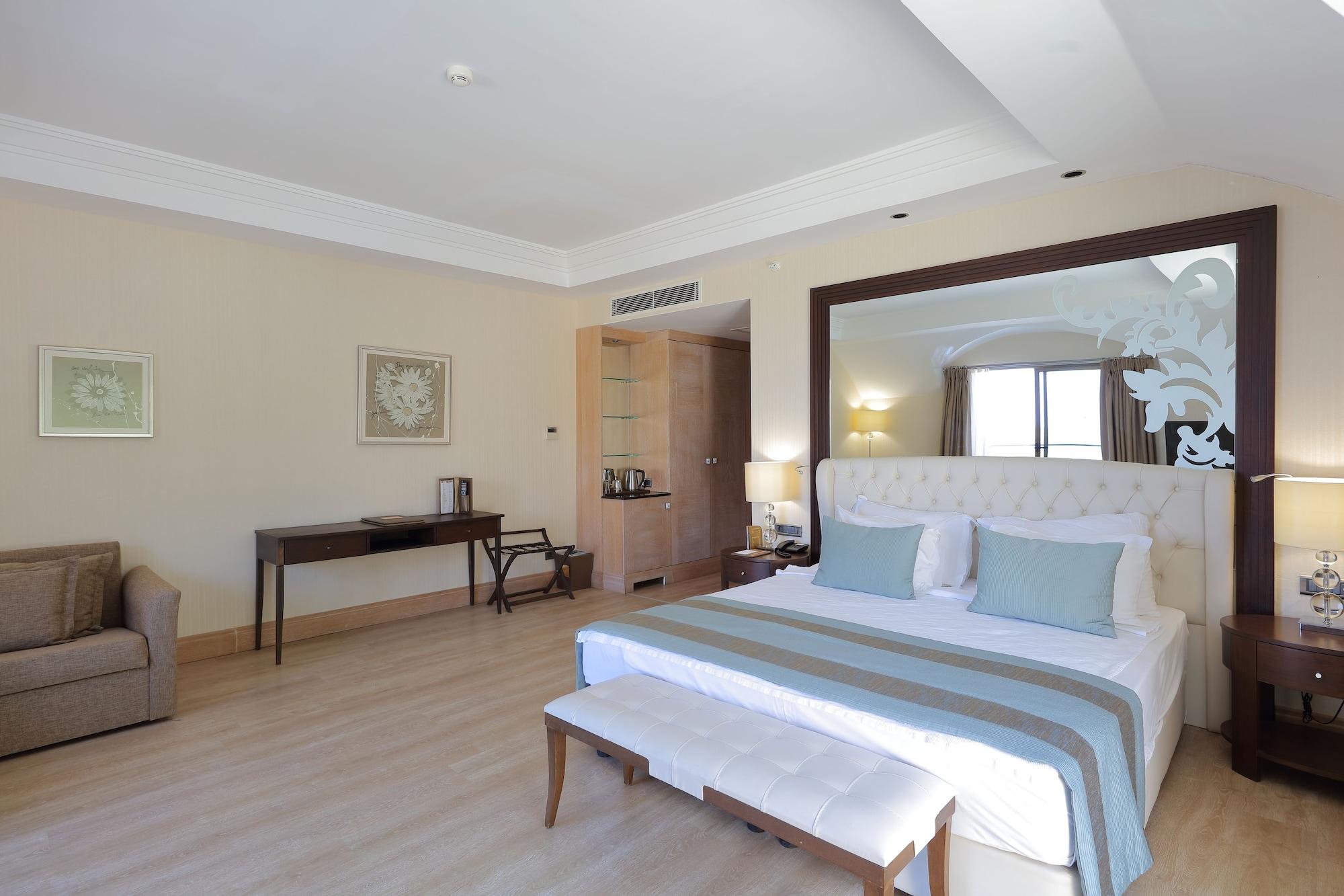 Juju Premier Palace Otel 5*