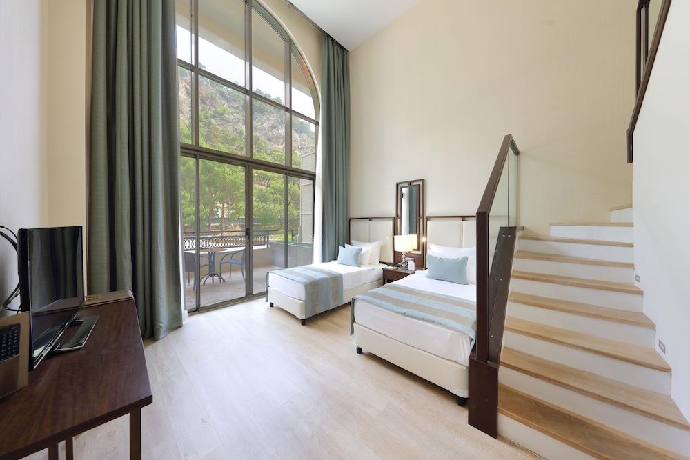 Juju Premier Palace 5*